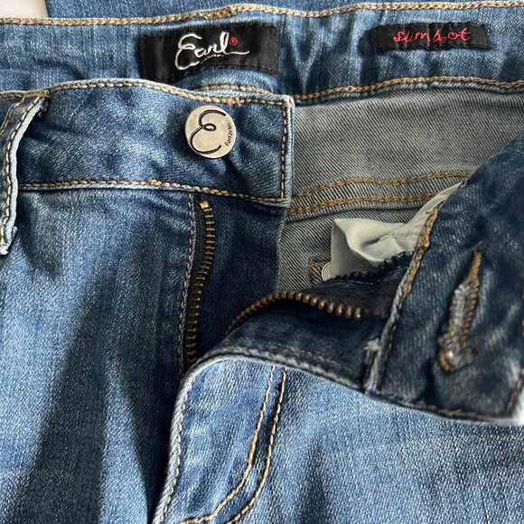 Earl Jeans Women’s Size 8 Slim Fit Bootcut Blue Denim with Embroidered Pockets - Picture 5 of 9